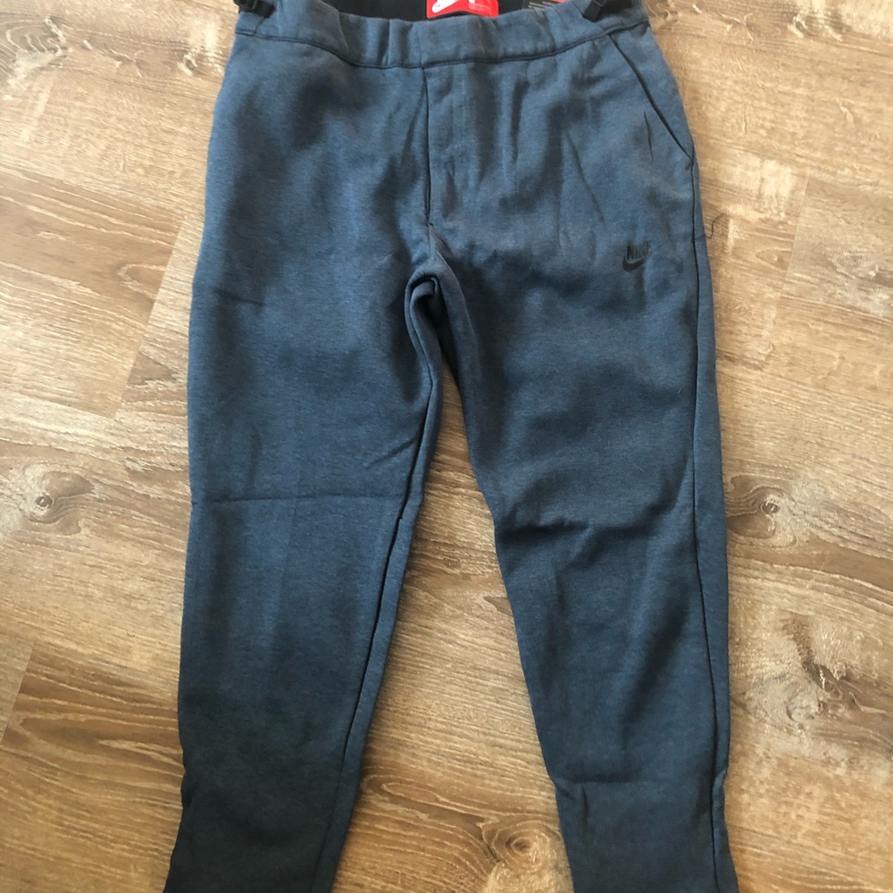 Nike tech pack slim fit joggers